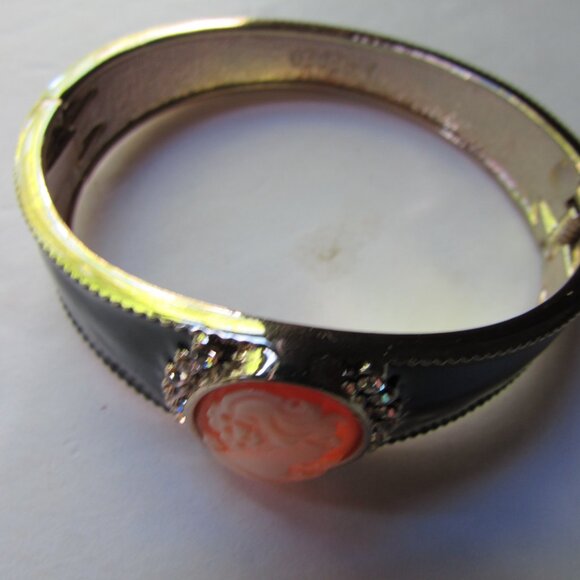 Dazzling Cameo Jewelry Set Amadeo NYC for HSN - Picture 7 of 16